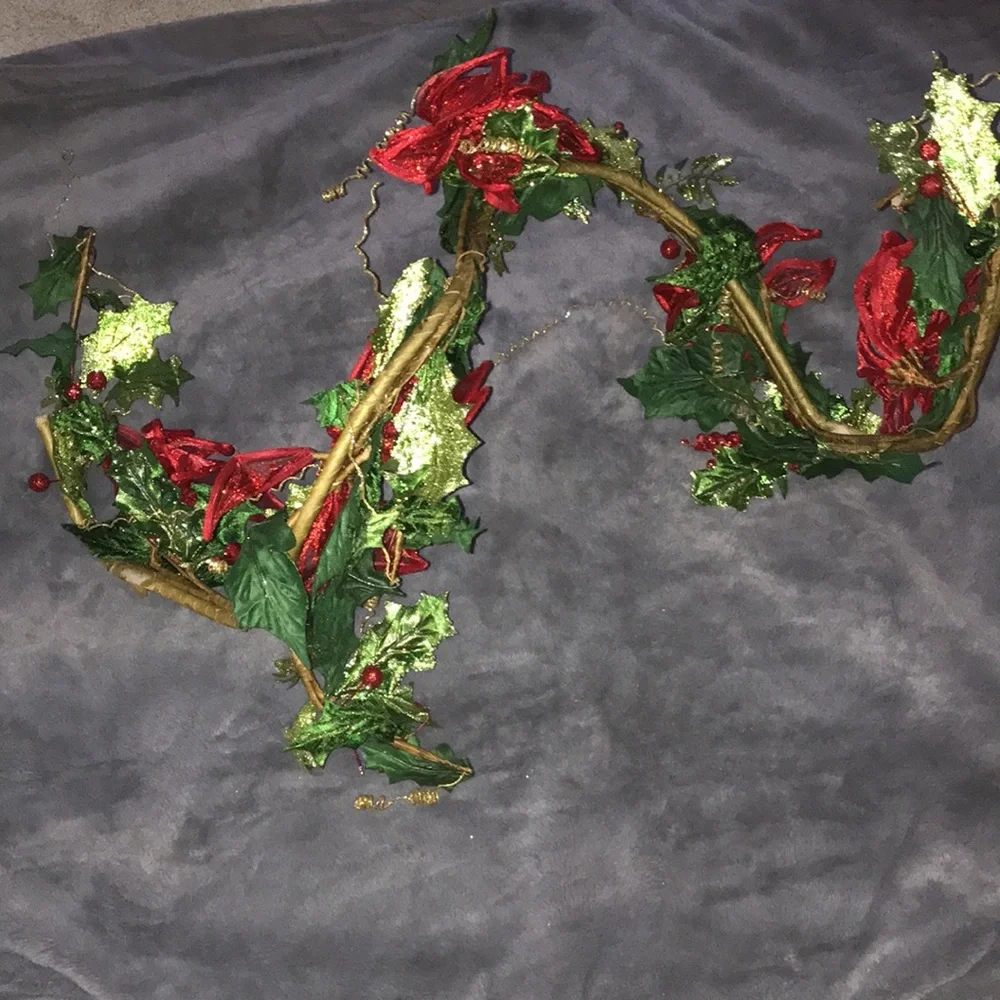 Garland Holiday Wreath